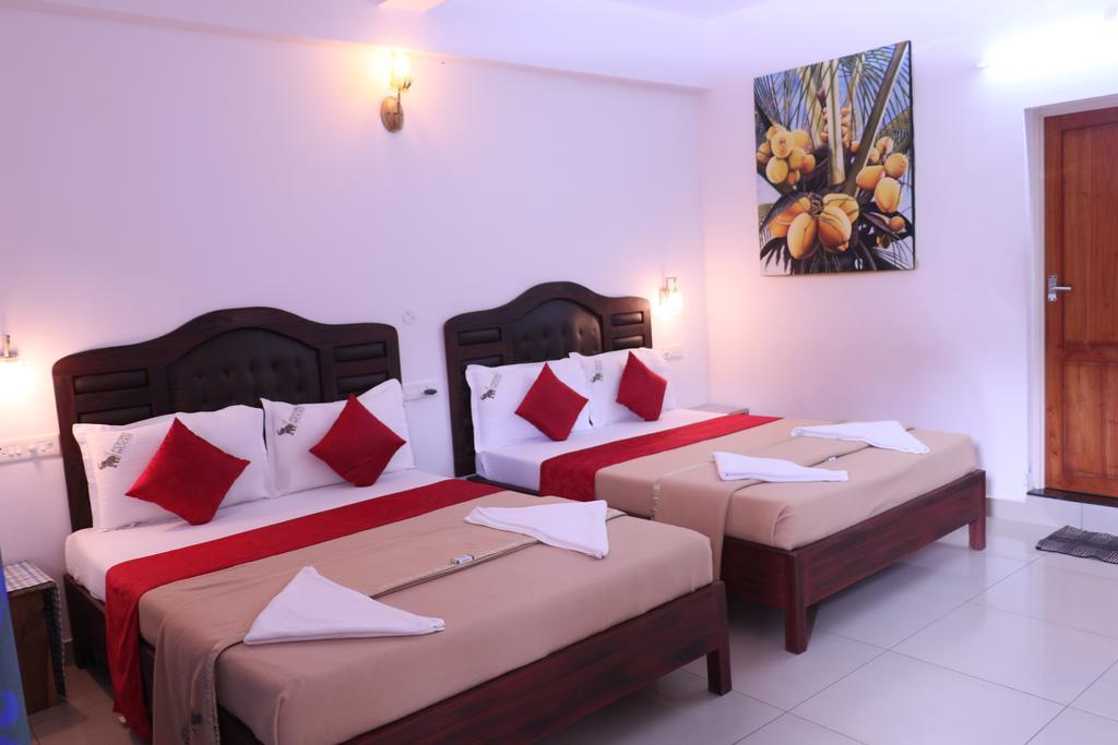 Periyar Woods Bed & Breakfast Thekkady Phòng bức ảnh