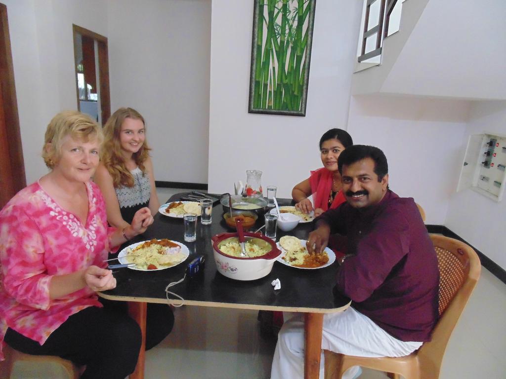 Periyar Woods Bed & Breakfast Thekkady Phòng bức ảnh