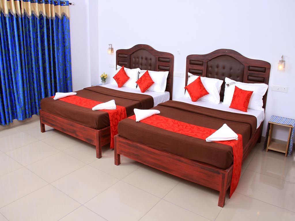 Periyar Woods Bed & Breakfast Thekkady Phòng bức ảnh